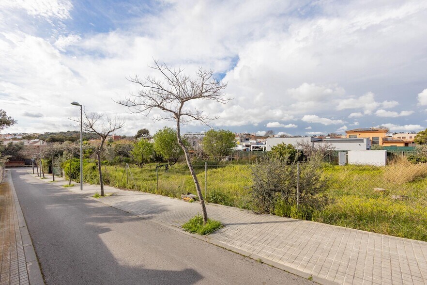 Land in Vilanova i la Geltrú, Barcelona for sale - Interior Photo - Image 2 of 5