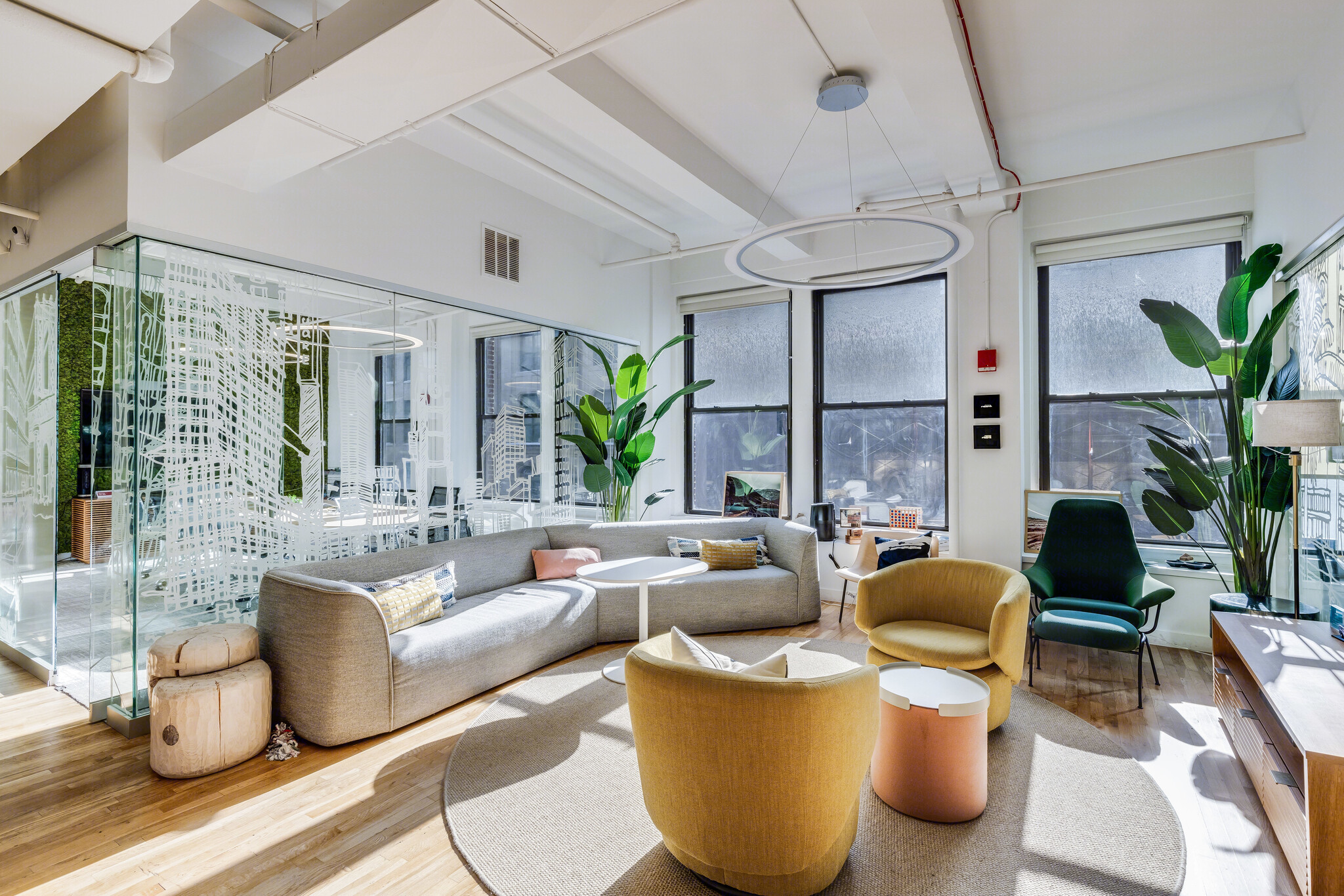 35 W 35th St, New York, NY for lease Interior Photo- Image 1 of 9