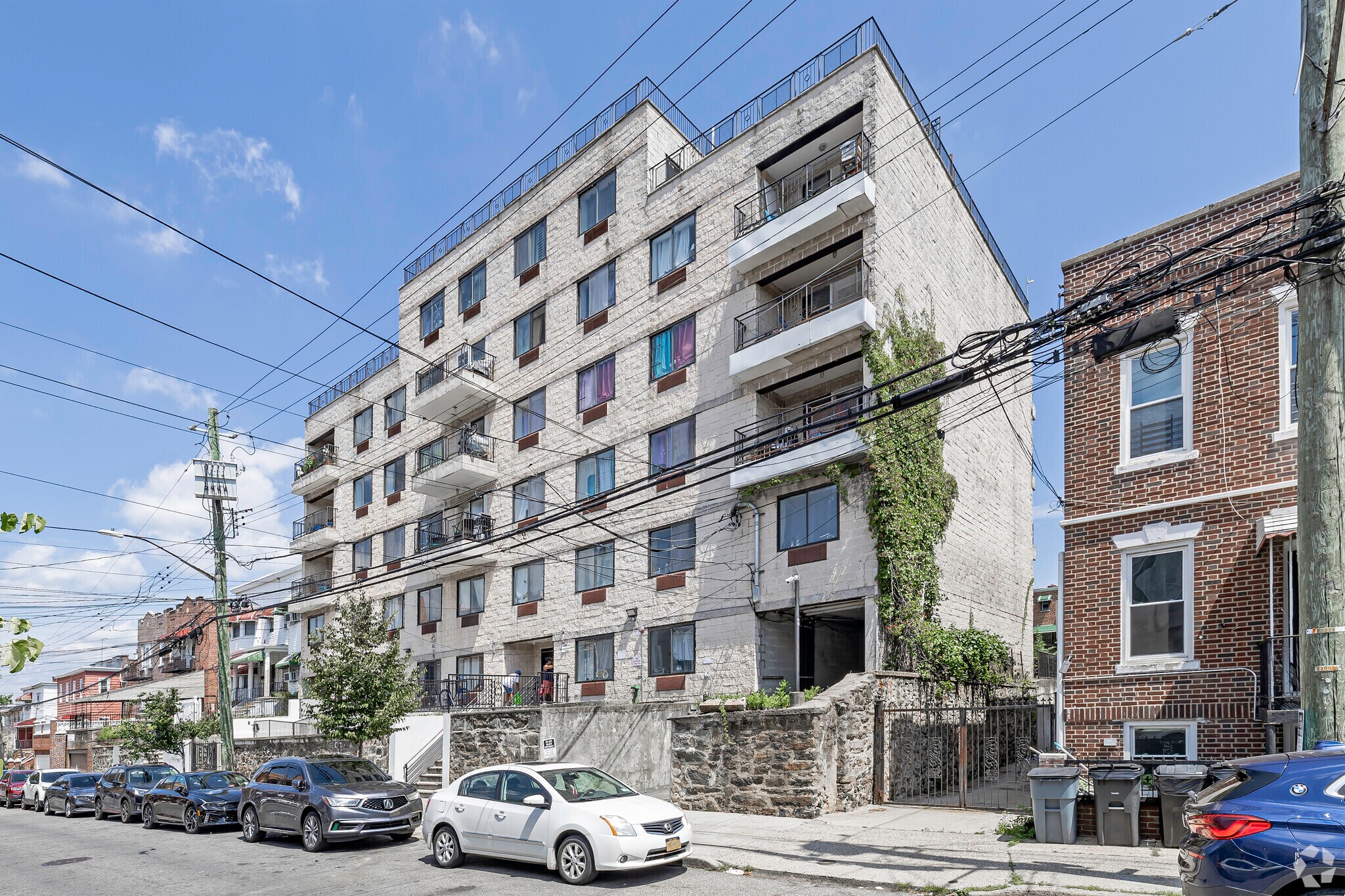 855 E 217th St, Bronx, NY for sale Primary Photo- Image 1 of 1