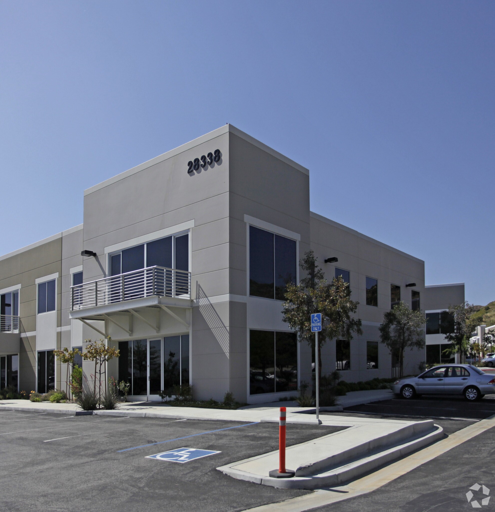 28338 Constellation Rd, Valencia, CA for lease Primary Photo- Image 1 of 9