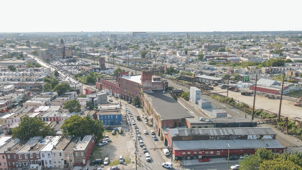 201-219 W Glenwood Ave, Philadelphia, PA for lease - Building Photo - Image 2 of 16