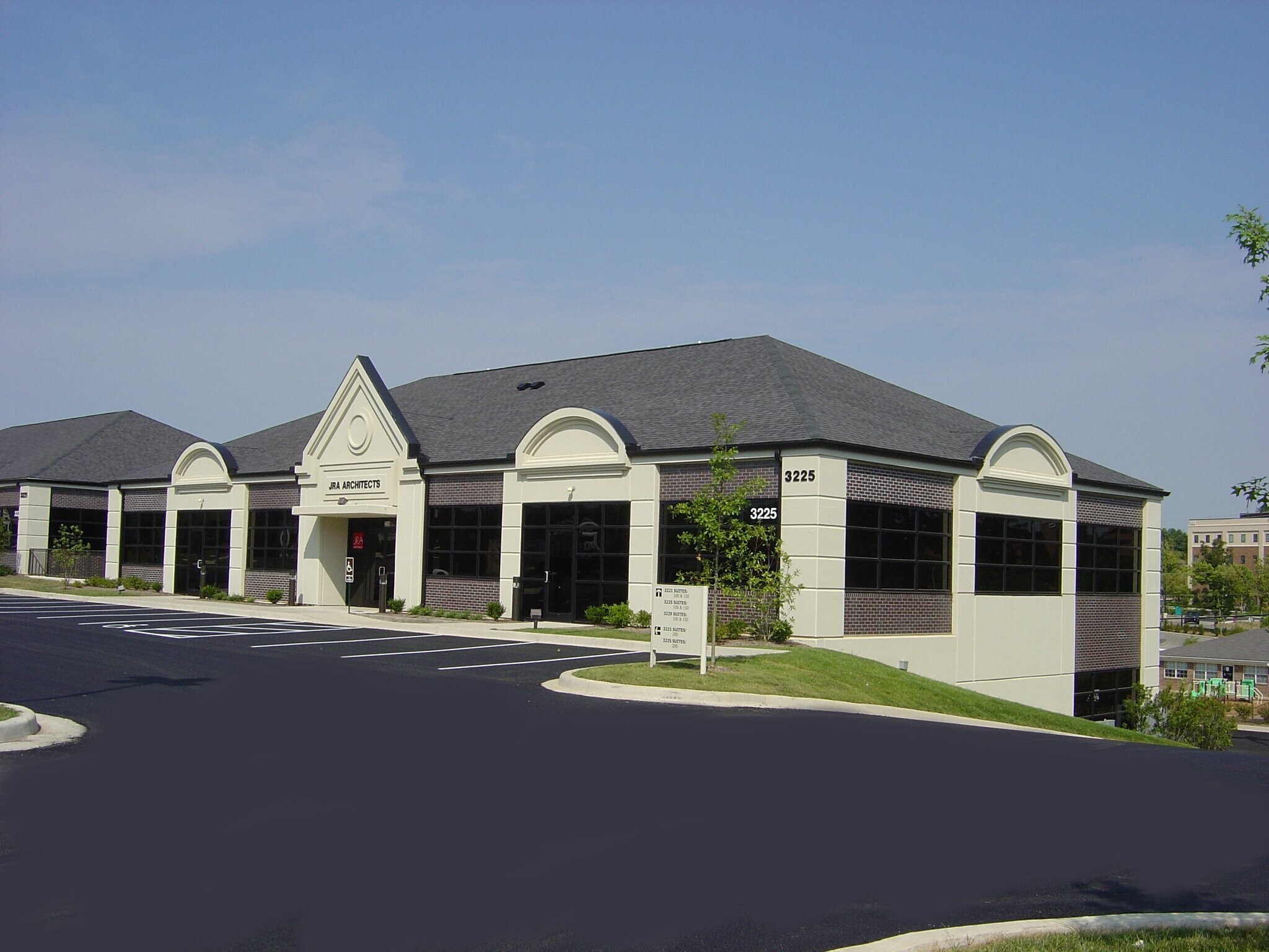 3225 Summit Square Pl, Lexington, KY for sale Building Photo- Image 1 of 1