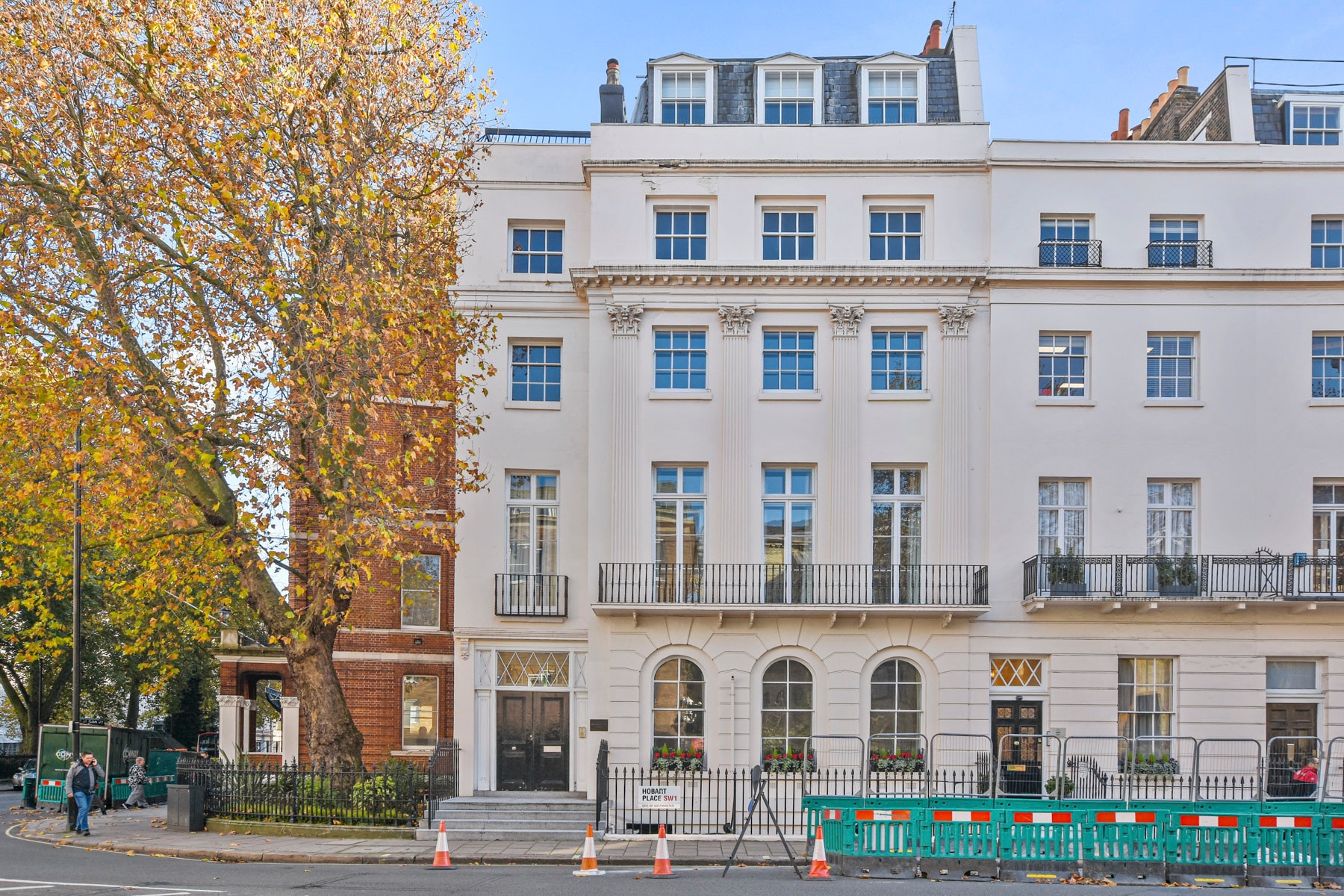 1 Hobart Pl, London for sale Building Photo- Image 1 of 1