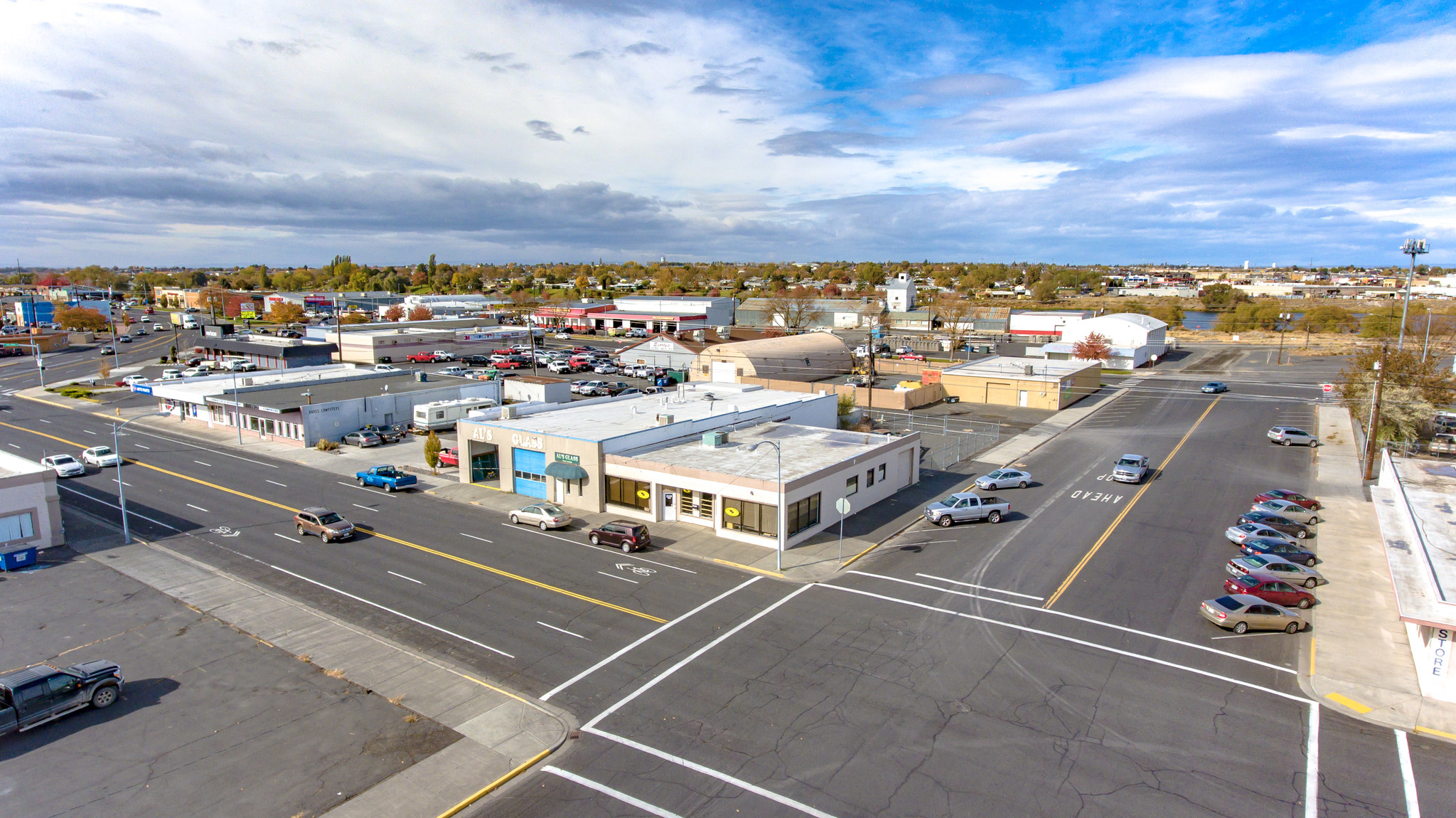 524 E 3rd Ave, Moses Lake, WA for sale Primary Photo- Image 1 of 1