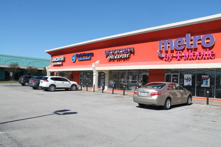 5620-5632 Bellaire Blvd, Houston, TX for lease - Building Photo - Image 3 of 6