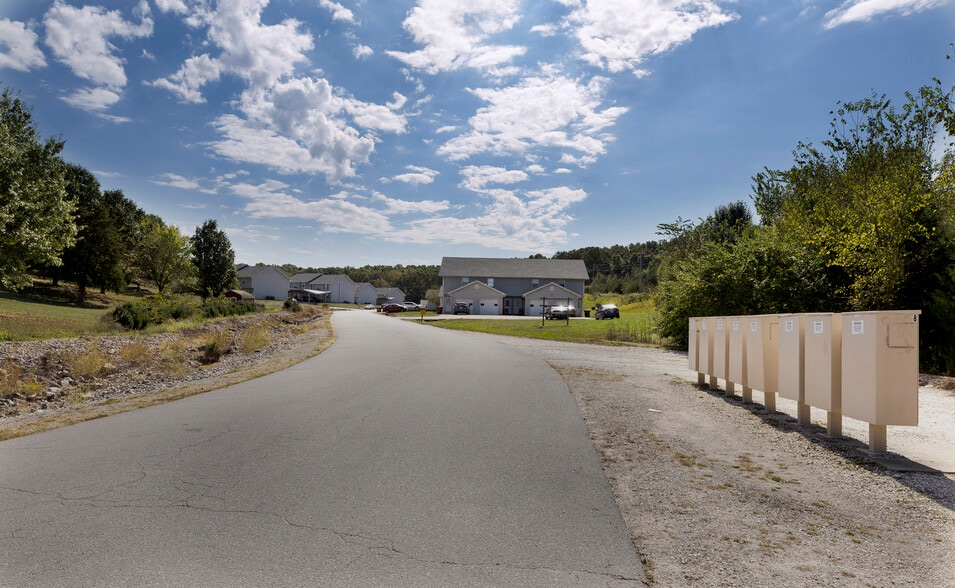 24890 Scenic Dr, Waynesville, MO for sale - Building Photo - Image 3 of 11