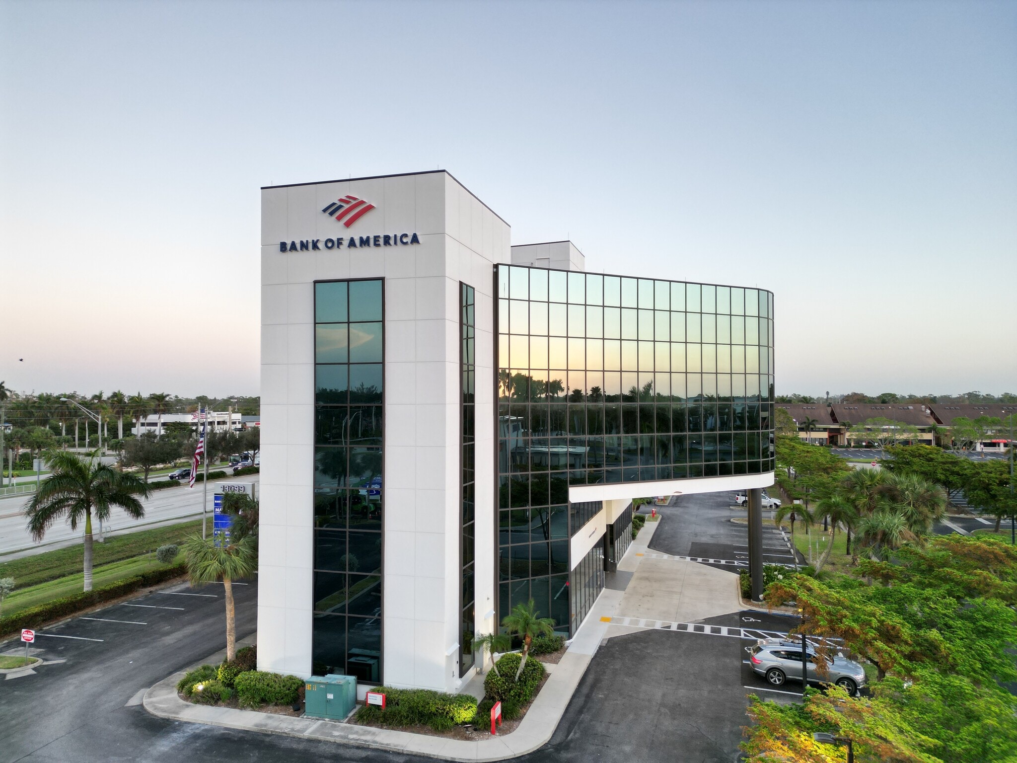 13099 S Cleveland Ave, Fort Myers, FL for lease Building Photo- Image 1 of 2