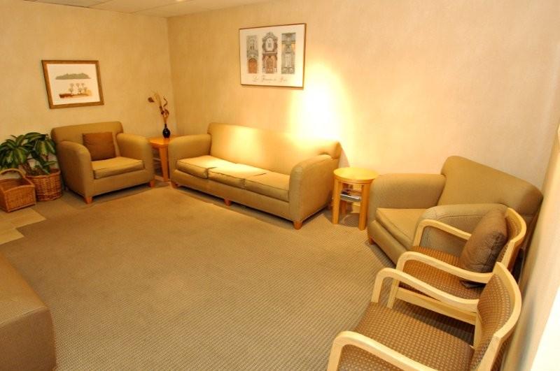 10436 Santa Monica Blvd, Los Angeles, CA for lease - Interior Photo - Image 1 of 8