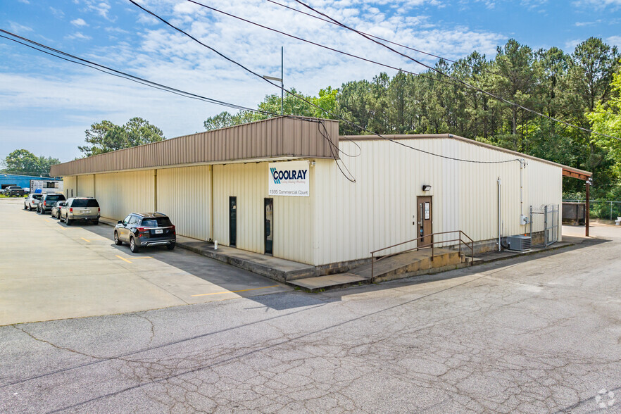 1595 Commercial Ct, Jonesboro, GA for lease - Building Photo - Image 1 of 16