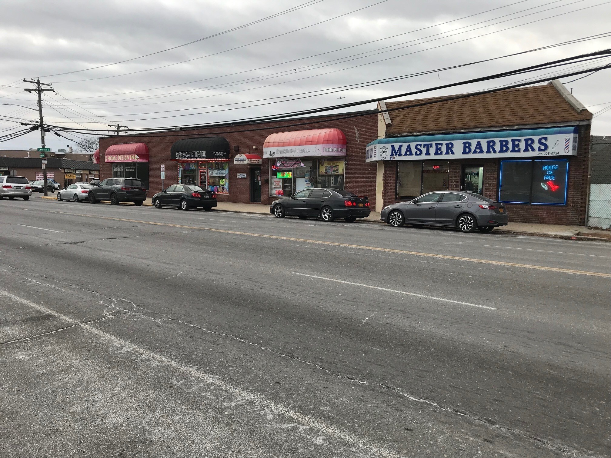 208-220 Franklin Ave