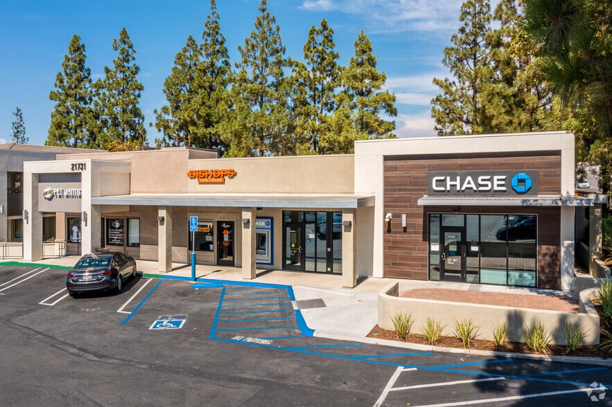 21751-21771 Lake Forest Dr, Lake Forest, CA for lease - Building Photo - Image 3 of 18