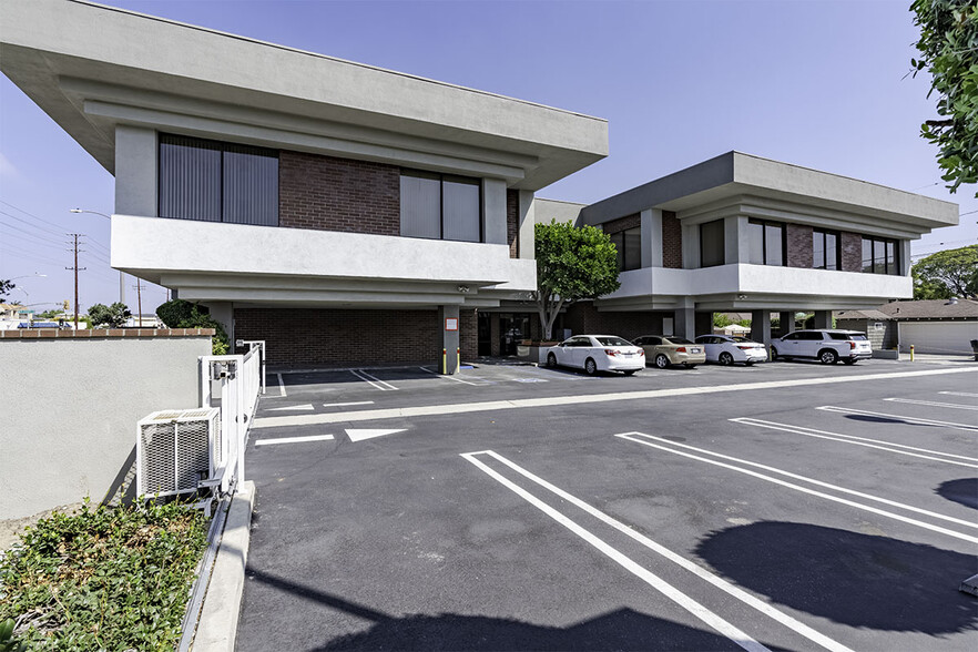 1500 Crenshaw Blvd, Torrance, CA for lease - Building Photo - Image 1 of 23