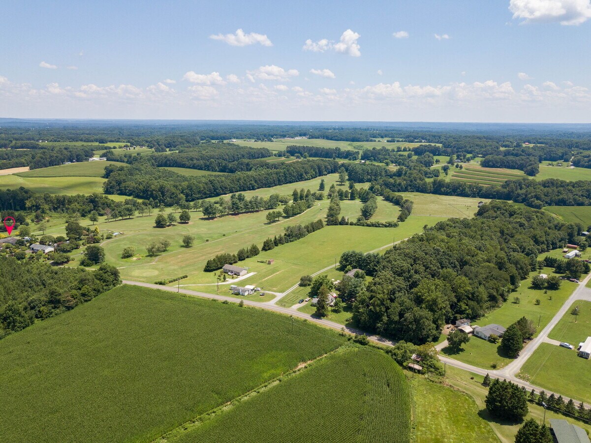 610 Pratt Rd, Dobson, NC 27017