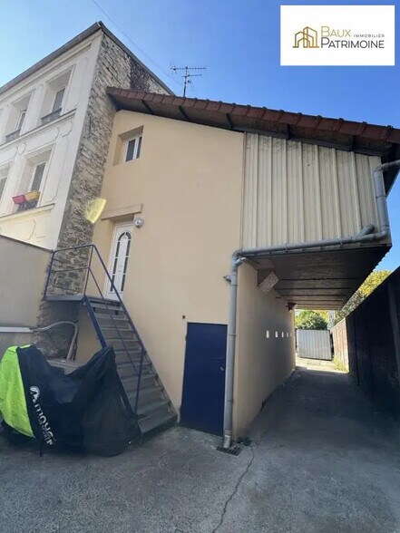 Industrial in Ivry-sur-Seine for lease - Building Photo - Image 1 of 9