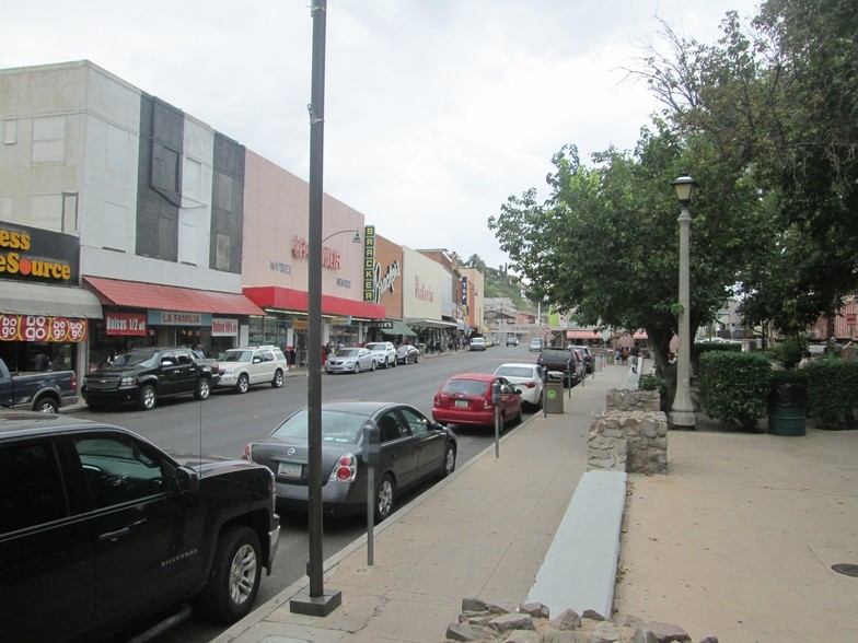 104-120 N Morley Ave, Nogales, AZ for sale - Building Photo - Image 1 of 2