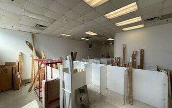 2 Westchester Plz, Elmsford, NY for lease Interior Photo- Image 1 of 3