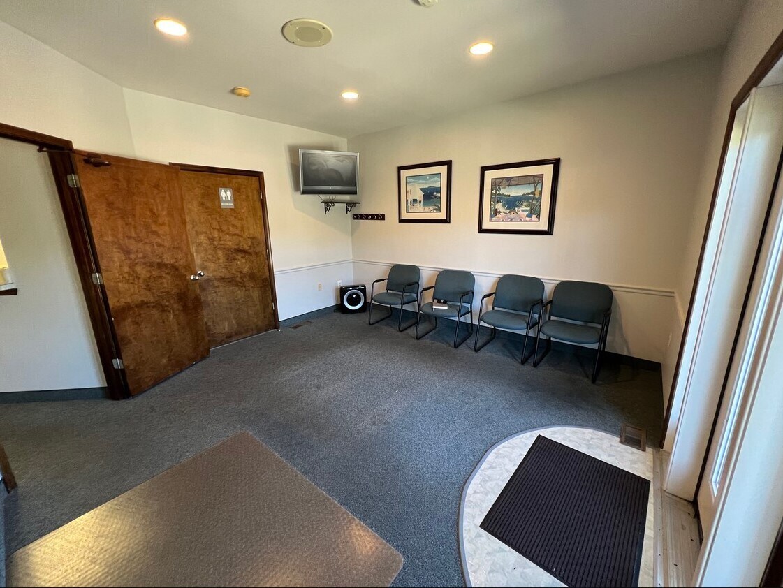 188 Fries Mill Rd, Turnersville, NJ 08012