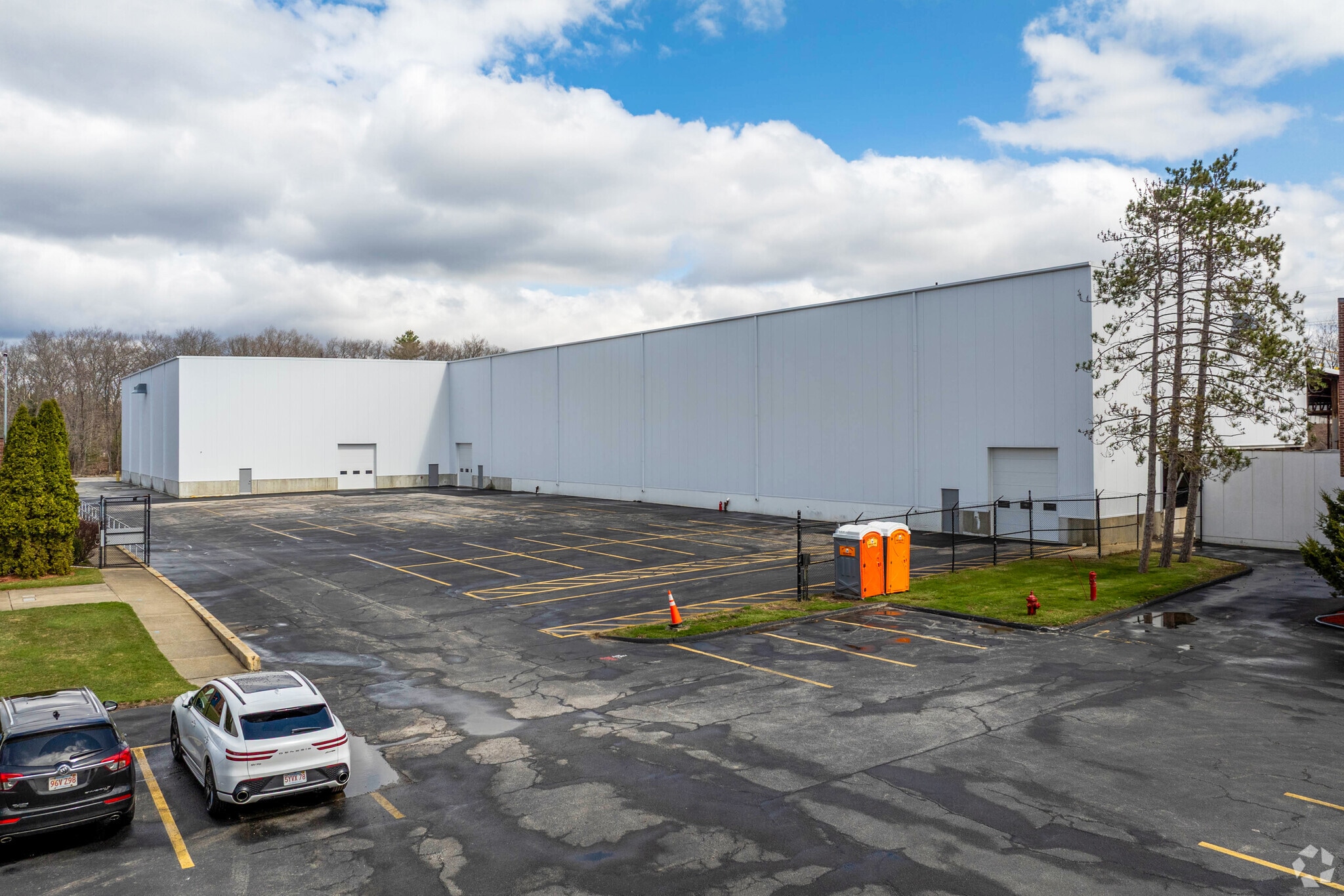 1537 Grafton Rd, Millbury, MA for lease Primary Photo- Image 1 of 26