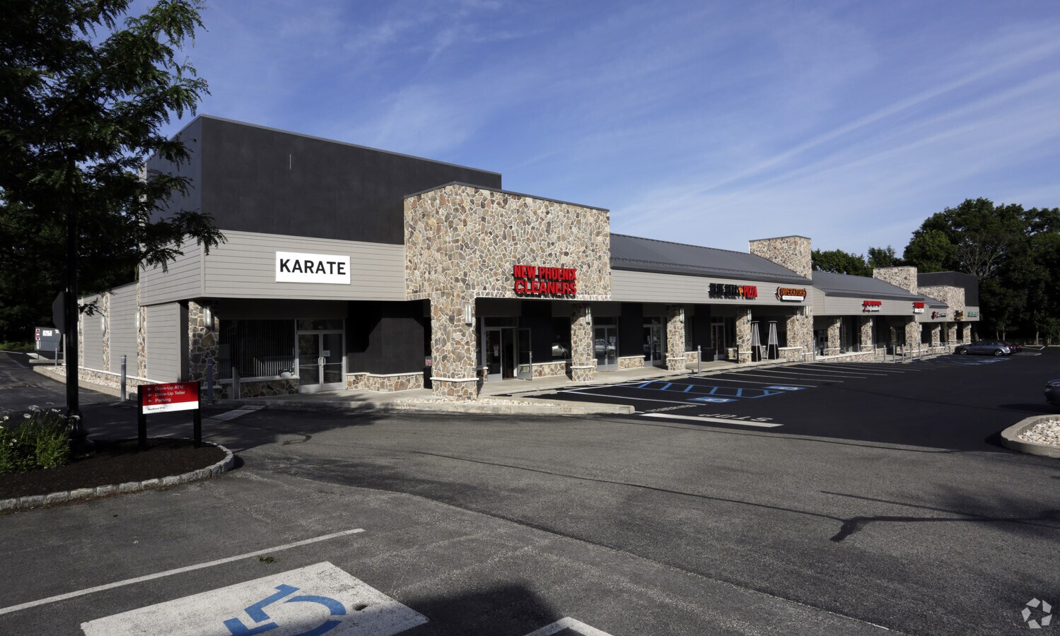 40 Skippack Pike, Broad Axe, PA 19002 Broad Axe Corner