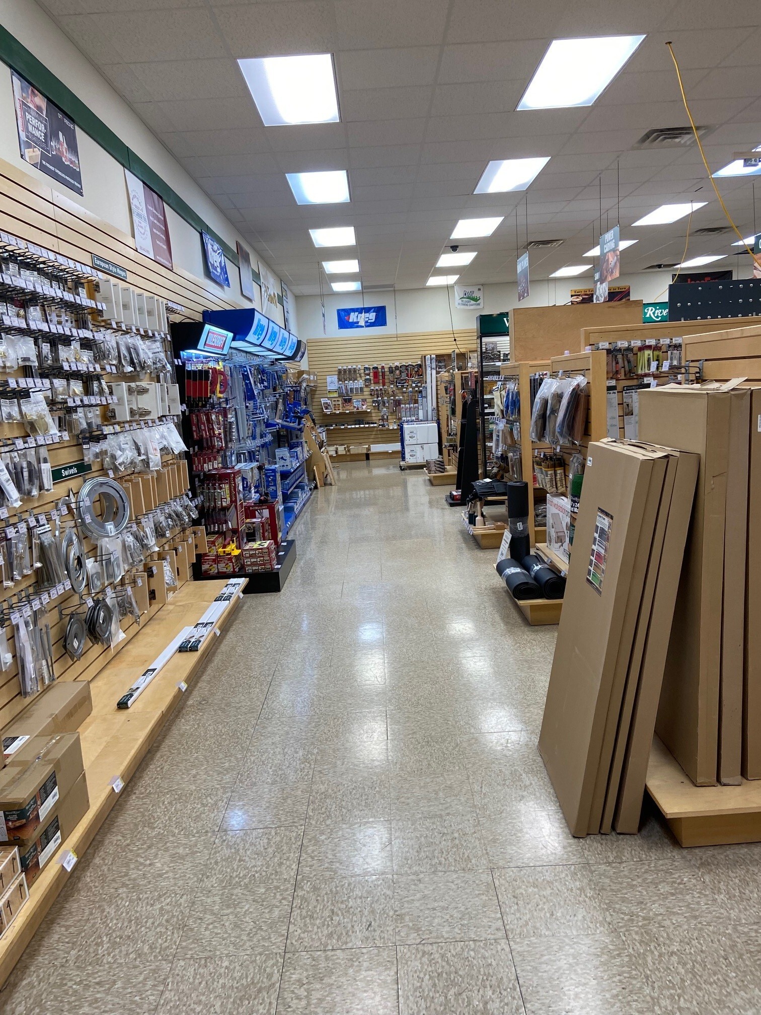4731-4737 Michaels Dr, Appleton, WI for lease Interior Photo- Image 1 of 2