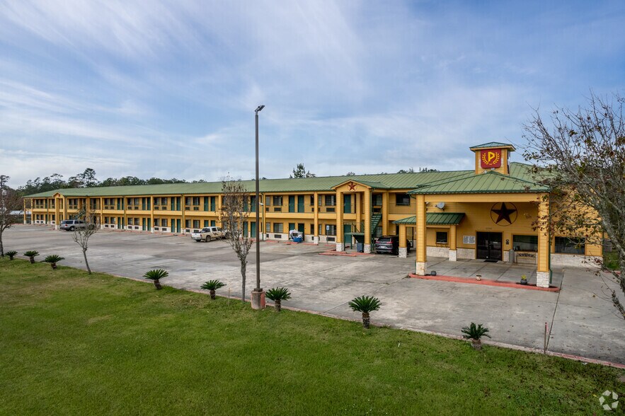 25941 Interstate 10, Hankamer, TX 77560