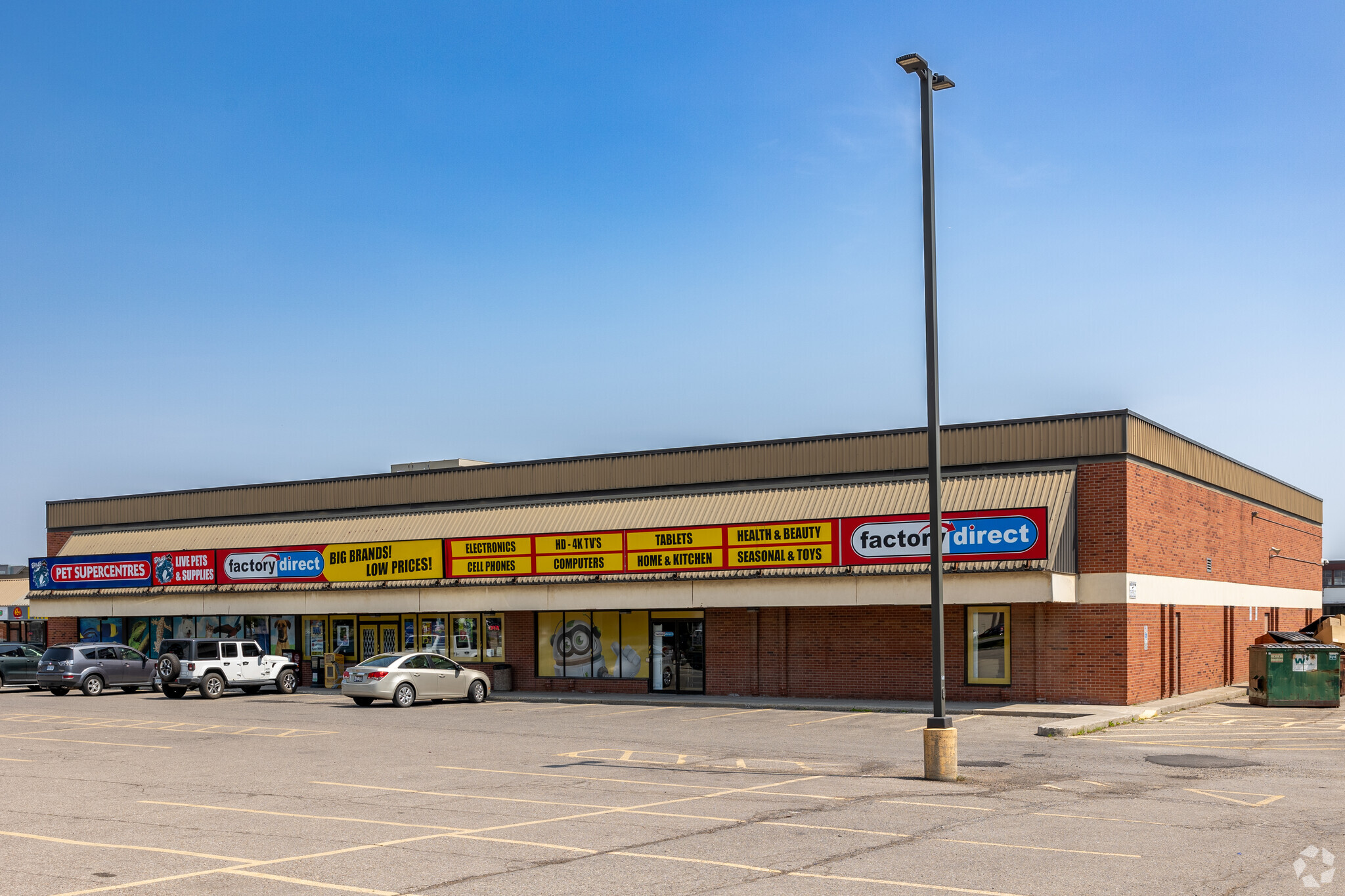 2-18 Kennedy Rd S, Brampton, ON for lease Primary Photo- Image 1 of 11