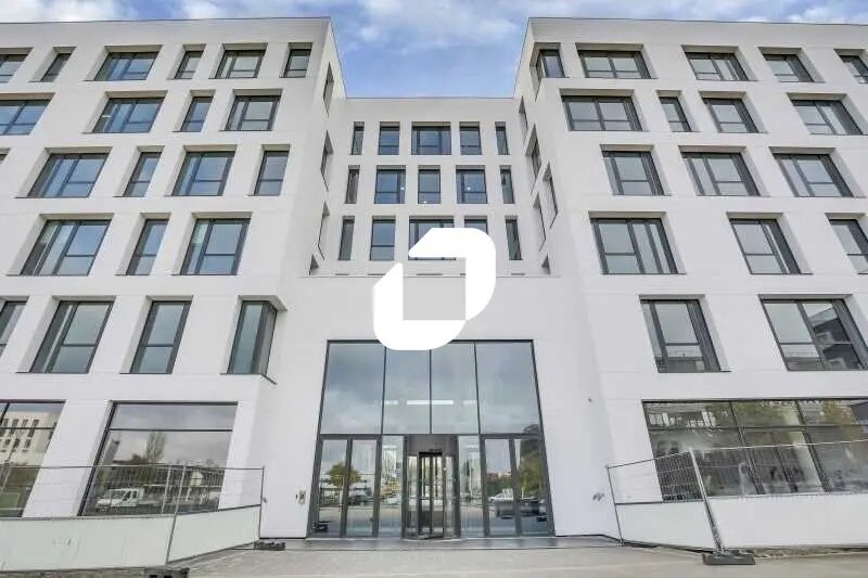 Office in Massy for lease - Building Photo - Image 2 of 11