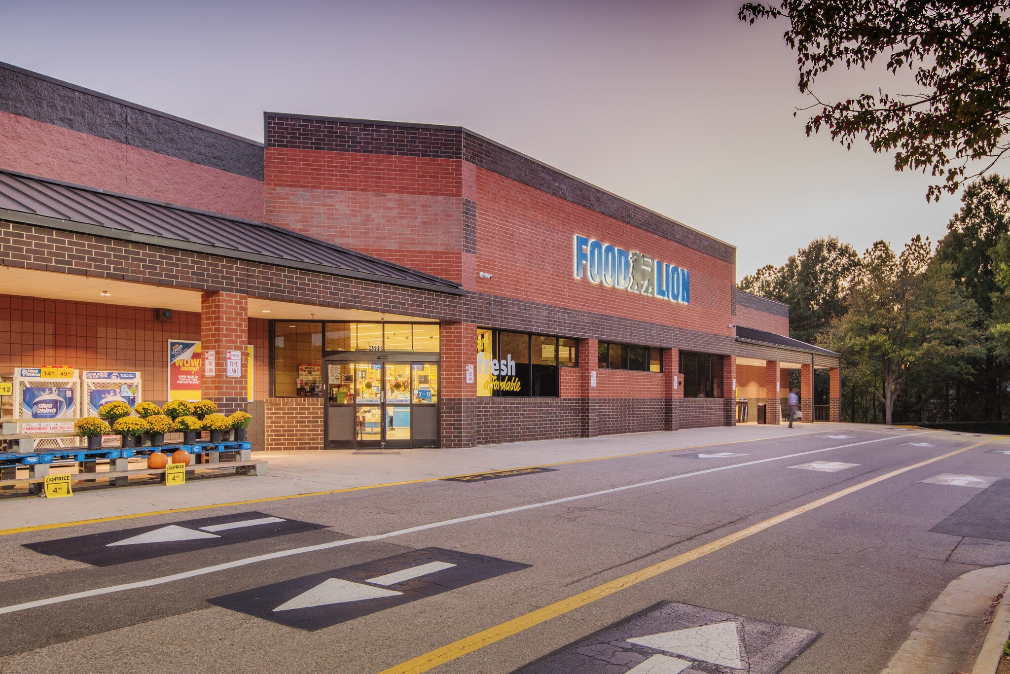 86618863 Six Forks Rd, Raleigh, NC 27615 Six Forks Station