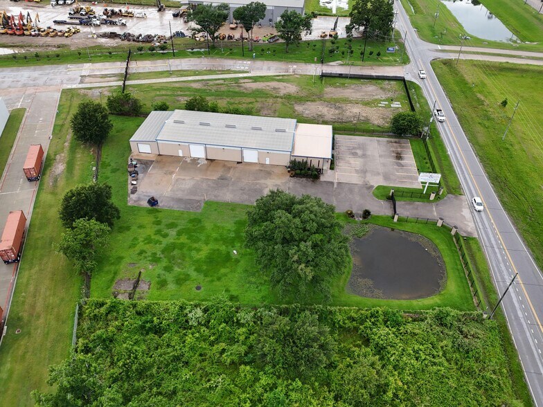 1330 Bammel Rd, Houston, TX for lease - Building Photo - Image 2 of 2