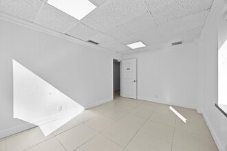 1940 Harrison St, Hollywood, FL for lease Interior Photo- Image 2 of 4