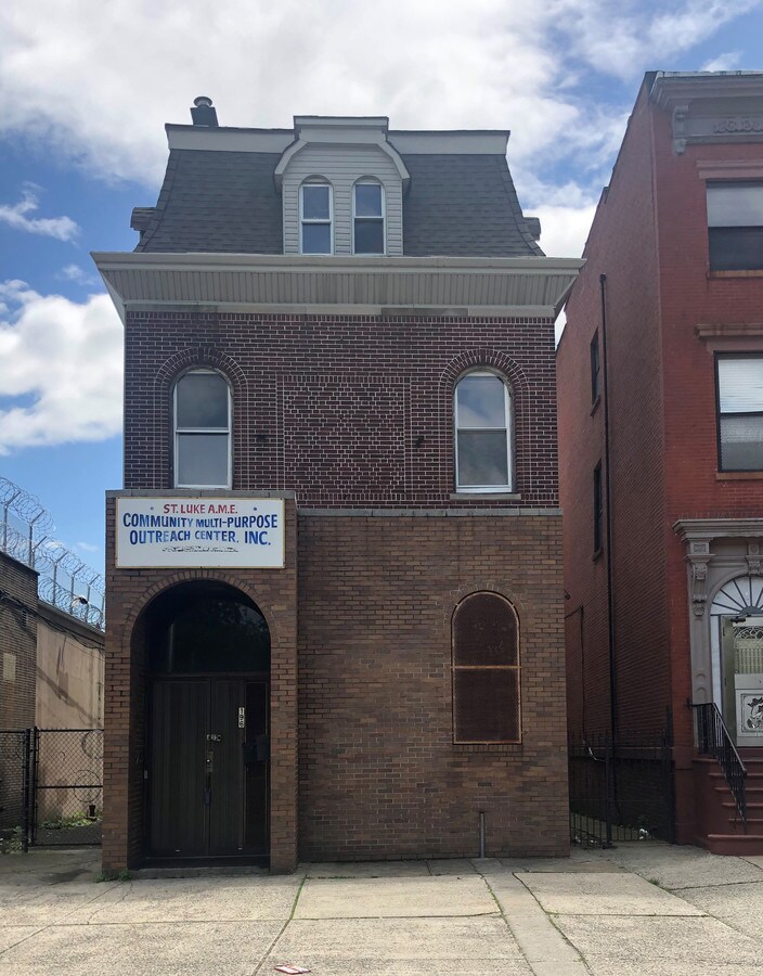 196 Clinton Ave, Newark, NJ 07108