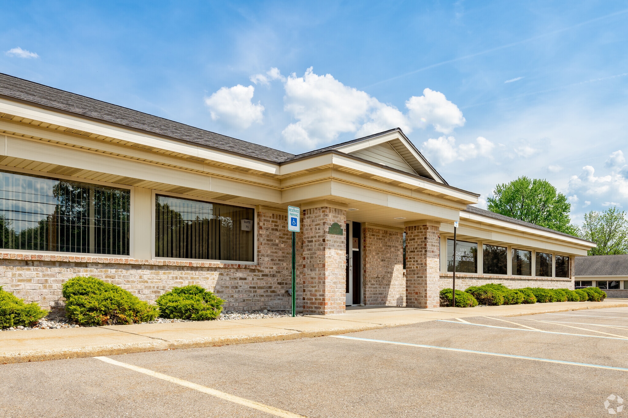 15851 S Old Us-27, Lansing, MI for sale Primary Photo- Image 1 of 5