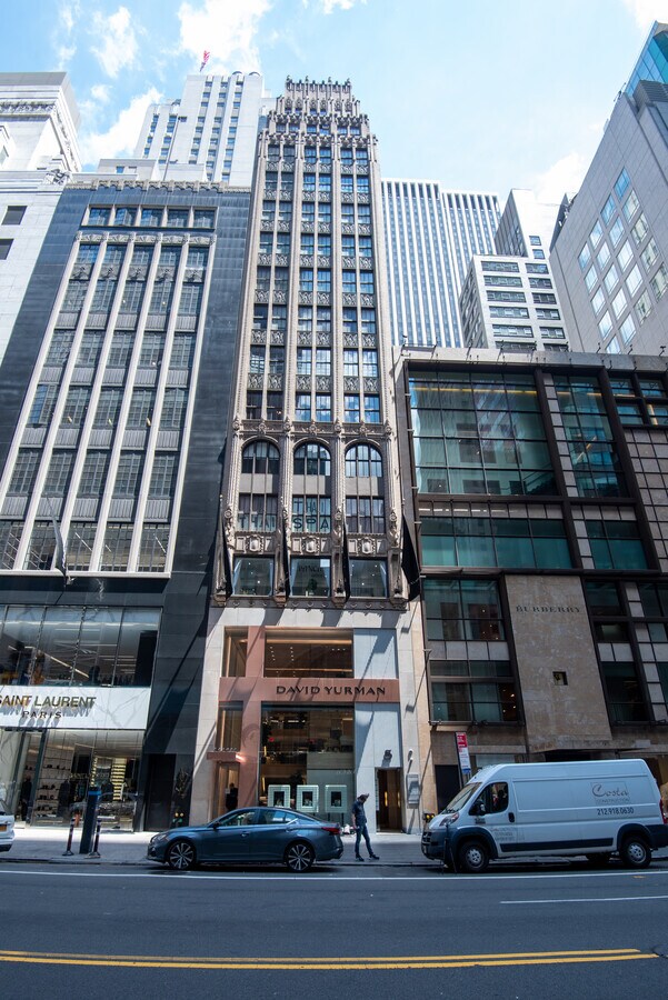 burberry 57th st yakima