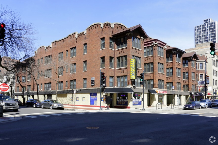 2811 N Pine Grove Ave, Chicago, IL for lease - Building Photo - Image 3 of 8