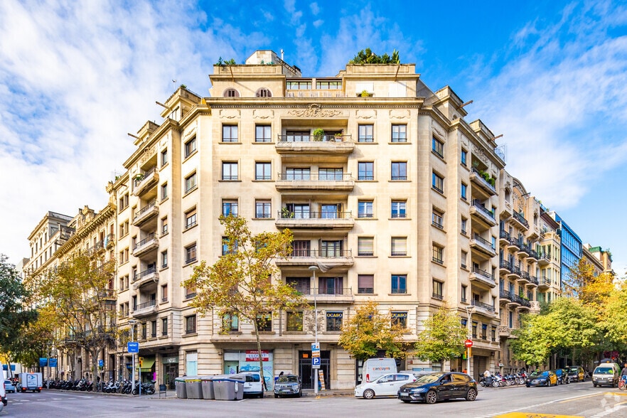 Office in Barcelona, Barcelona for sale - Primary Photo - Image 1 of 1