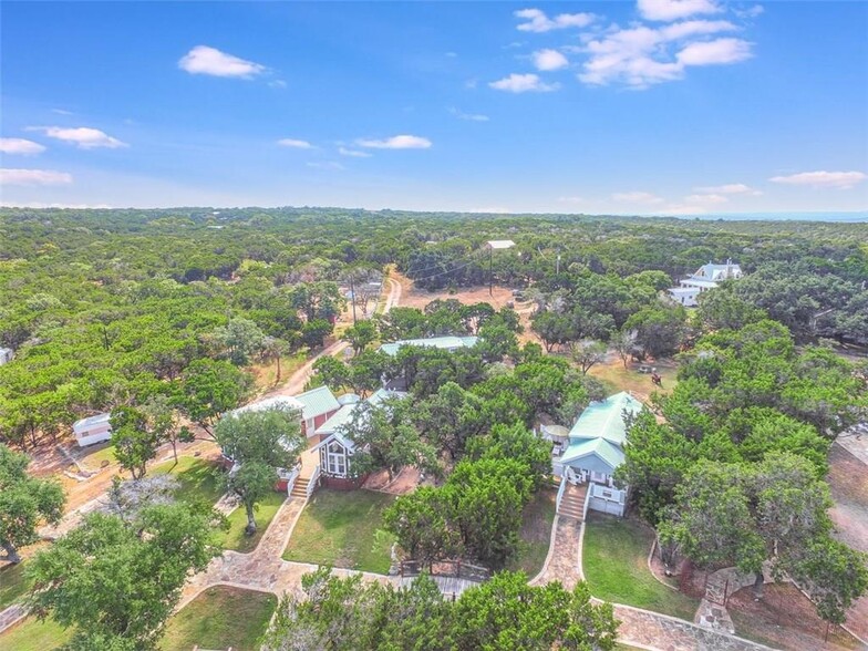 251 Circle Dr, Wimberley, TX for sale - Building Photo - Image 1 of 1