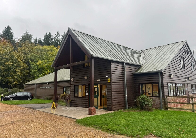 Botley Rd, Shedfield for sale - Primary Photo - Image 1 of 12