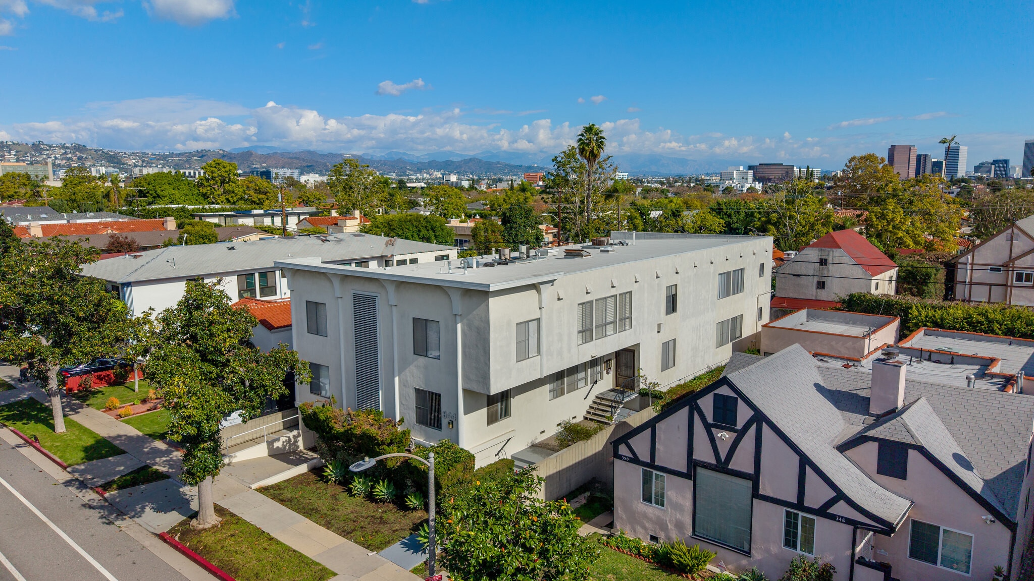 344 S Doheny Dr, Beverly Hills, CA for sale Building Photo- Image 1 of 11