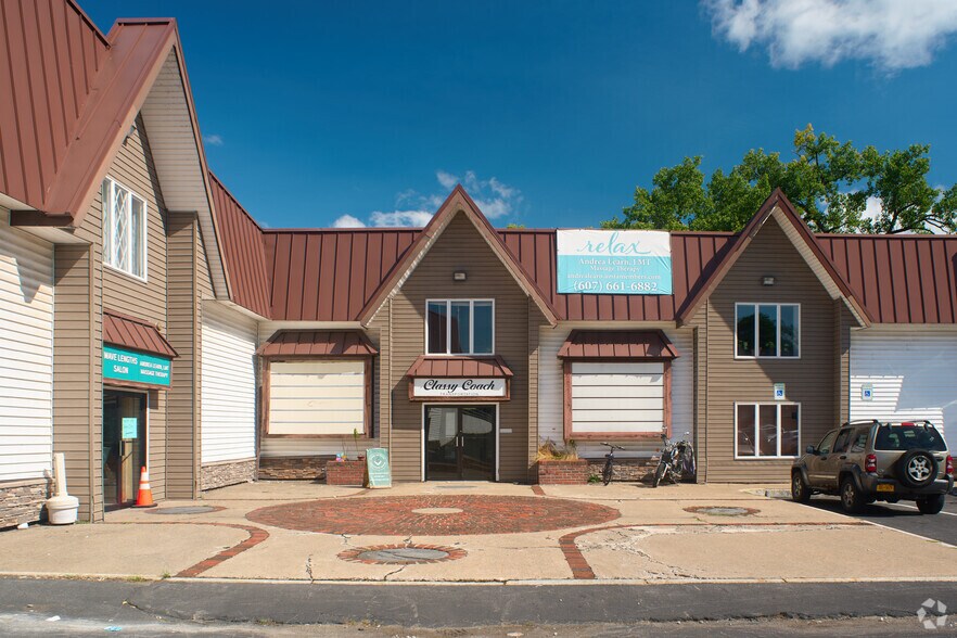 513 W Union St, Newark, NY for lease - Building Photo - Image 1 of 21