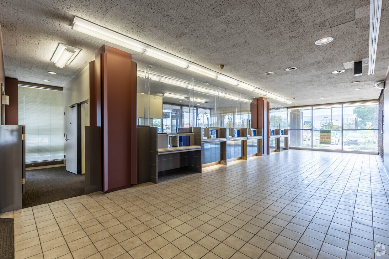 6100 Channingway Blvd, Columbus, OH for lease Interior Photo- Image 1 of 4