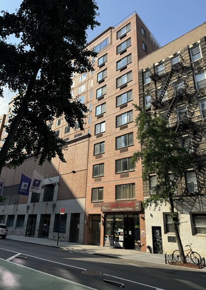 137 E 13th St, New York, NY for sale - Building Photo - Image 1 of 1