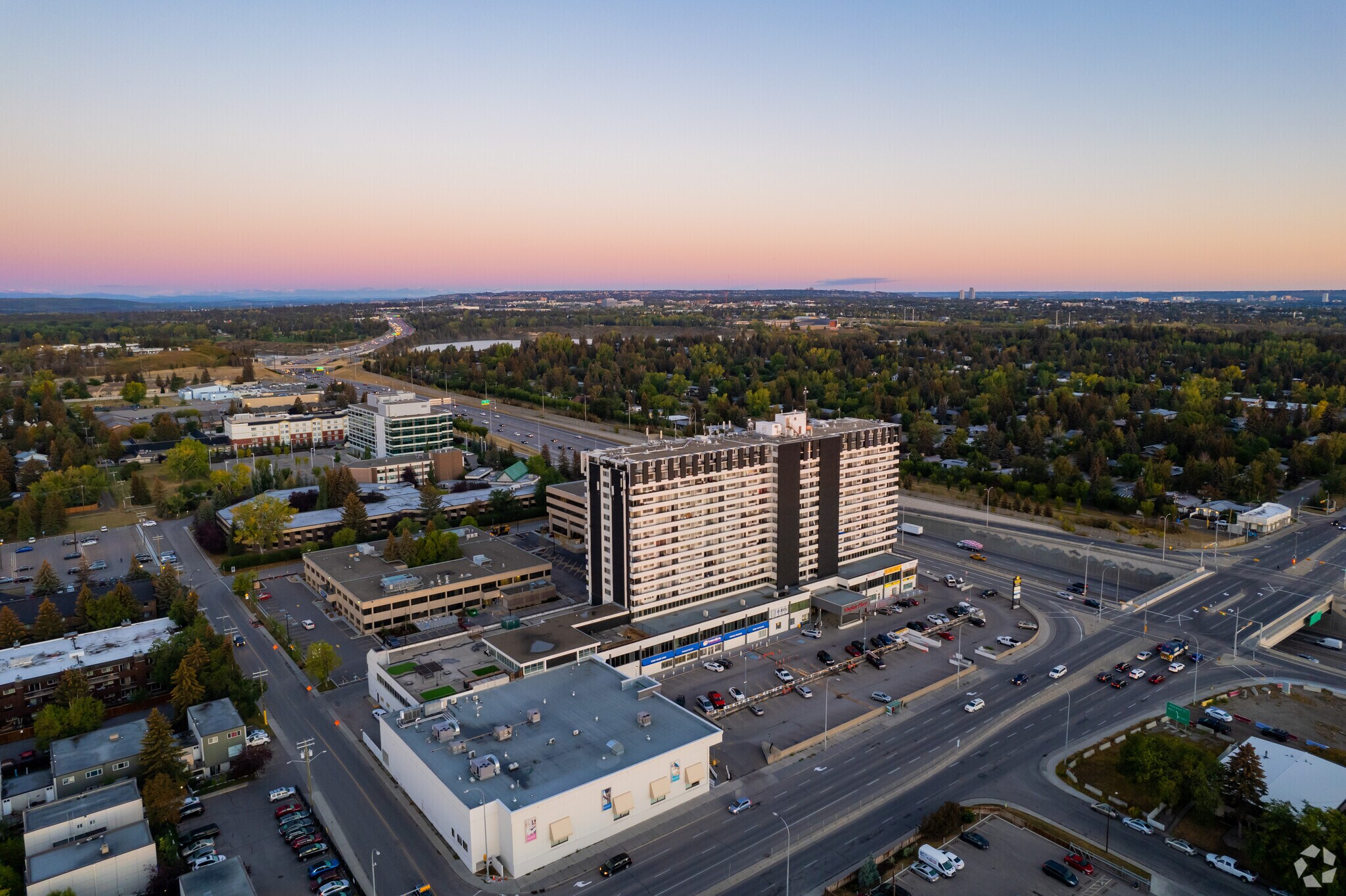 6707 Elbow Dr SW, Calgary, AB T2V 0E5 Mayfair Place