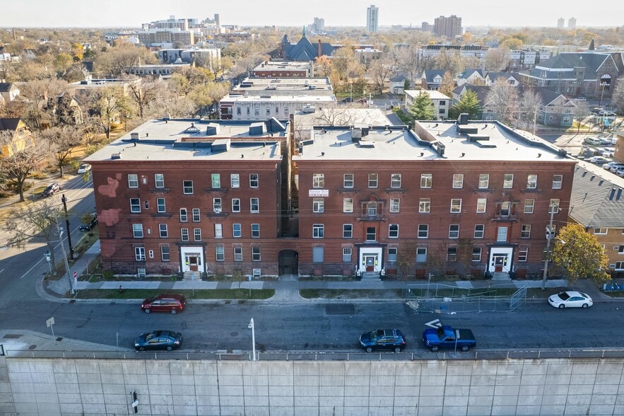 1800 Park Ave, Minneapolis, MN for sale - Building Photo - Image 3 of 22