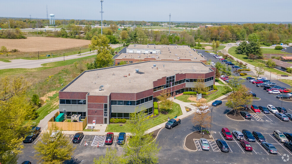 4355 Ferguson Dr, Cincinnati, OH for lease - Aerial - Image 3 of 4