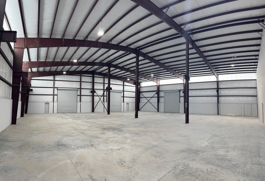 18402 Intercontinental Crossing Dr, Houston, TX for lease - Interior Photo - Image 3 of 7