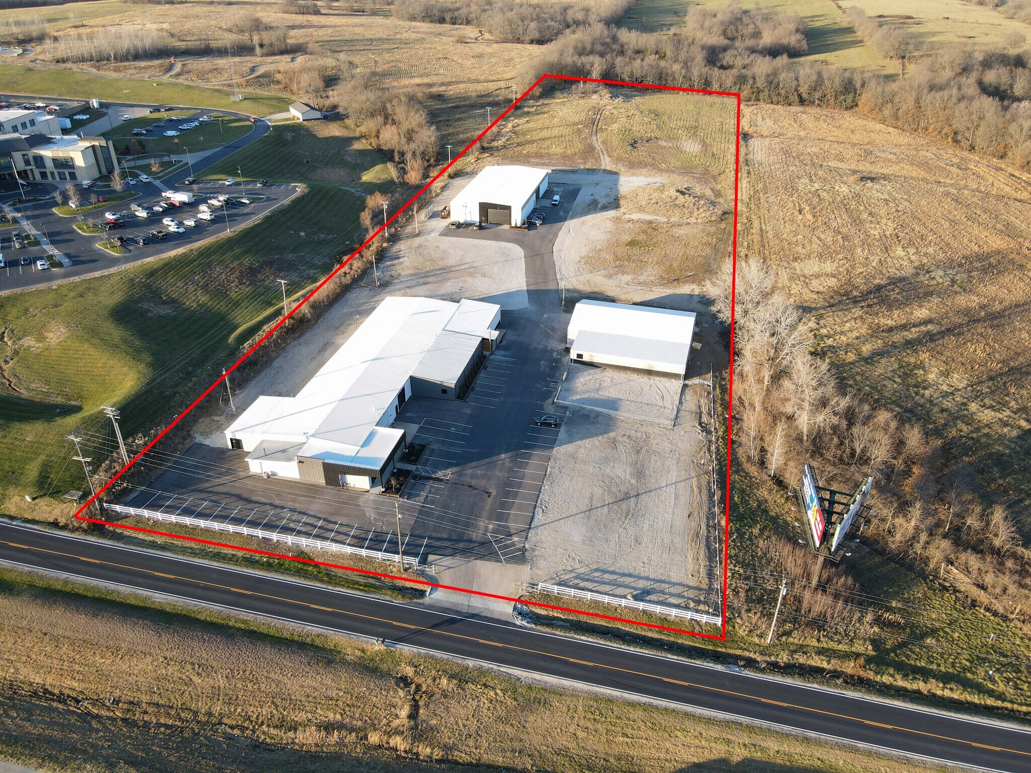 26062620 E Rock Haven Rd, Harrisonville, MO 64701