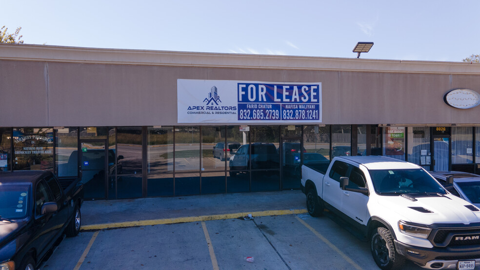 802 Texas Pky, Stafford, TX for lease - Building Photo - Image 3 of 3