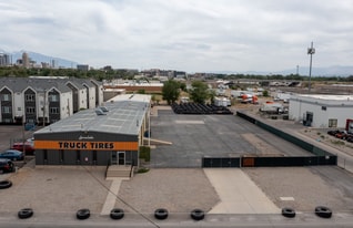 Industrial Warehouse with Yard - Warehouse