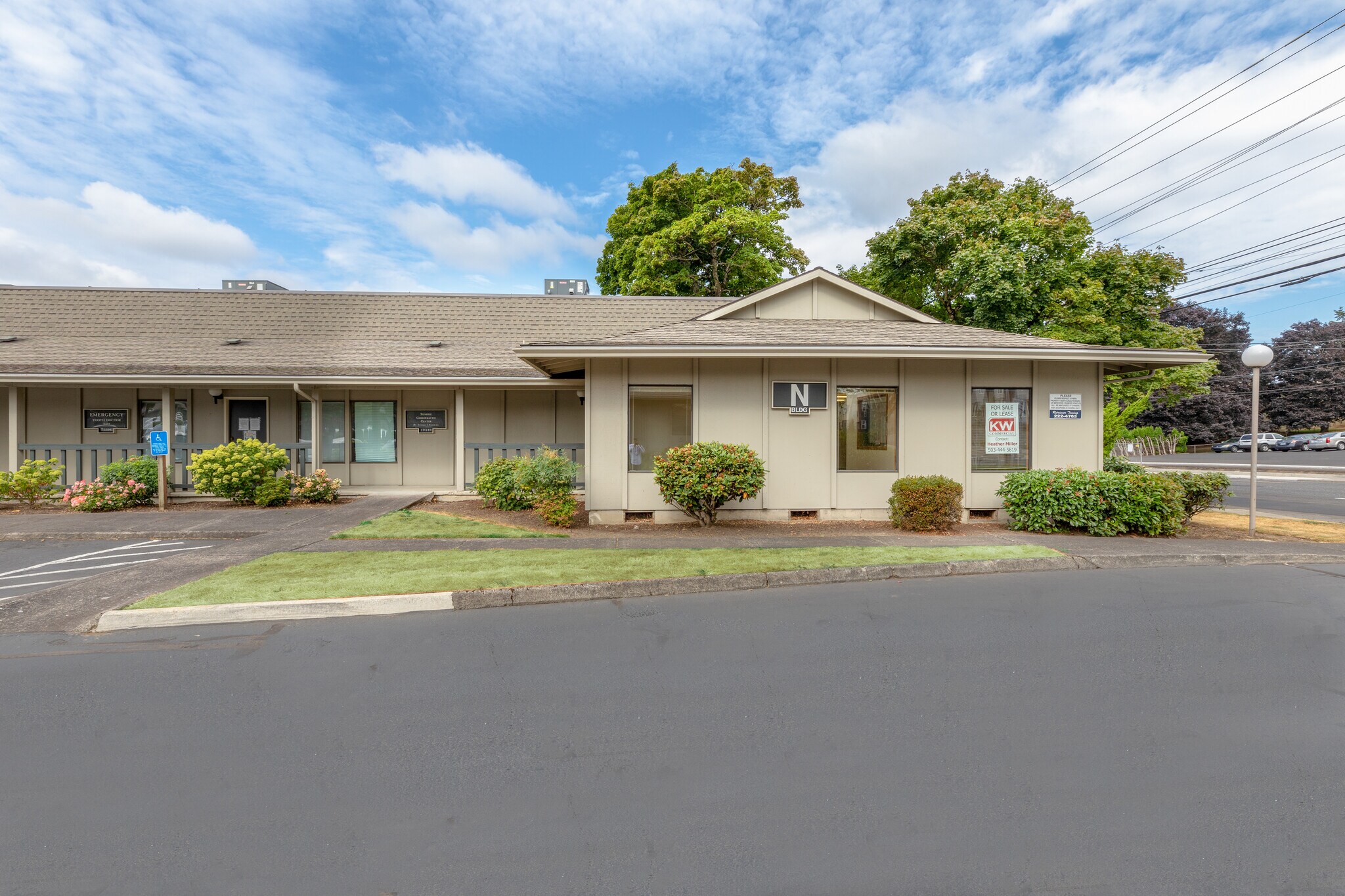 12590-12600 SE Stark St, Portland, OR for sale Building Photo- Image 1 of 1
