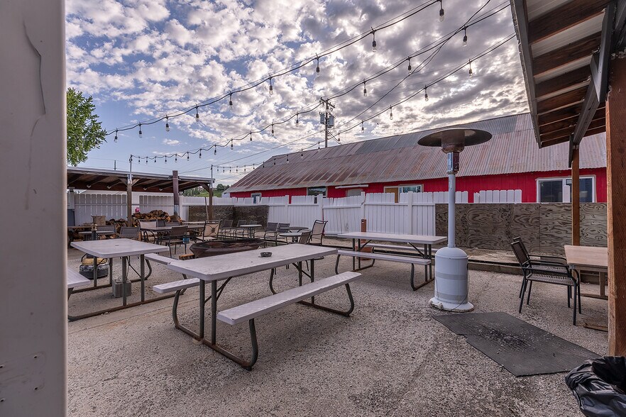 2012 S Main St, Moscow, ID 83843 The Dirty Goat Saloon